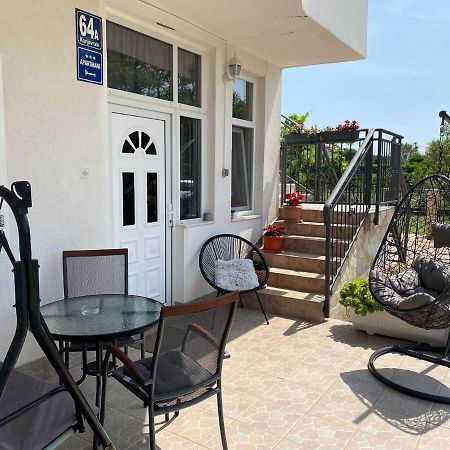 Apartment Viki Lozovac Exterior photo