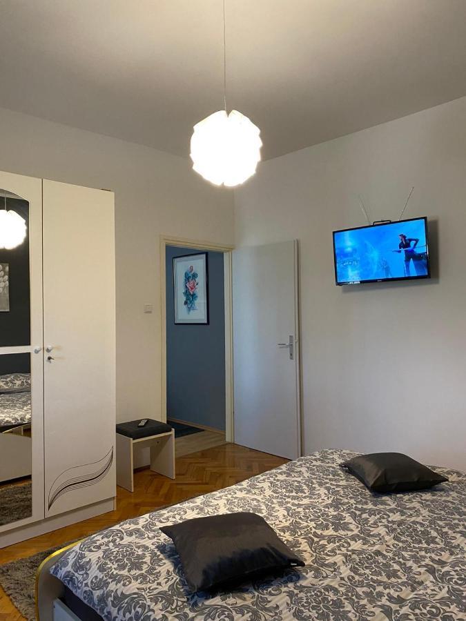 Apartment Viki Lozovac Exterior photo